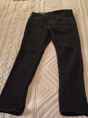 Levi's Men's Straight-Leg Jeans in Black Wash
